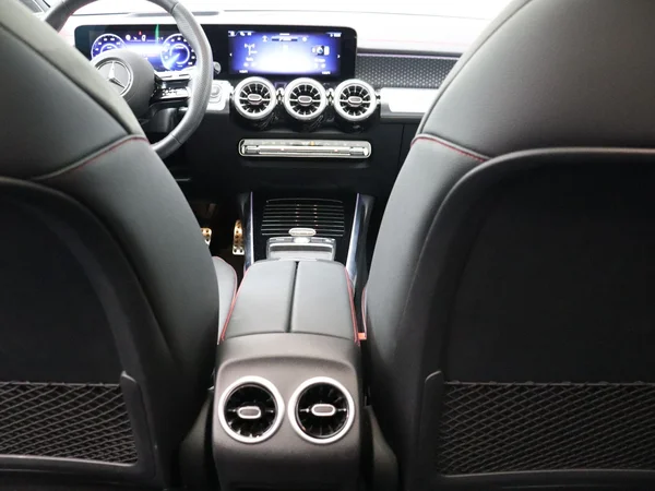 Mercedes-Benz EQB (2026) — foto 19 van 34