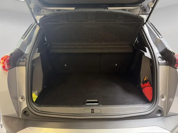 Peugeot 2008 (2022) — foto 15 van 18