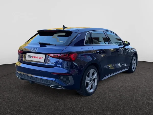AUDI A3 Sportback (2023) — foto 12 van 17