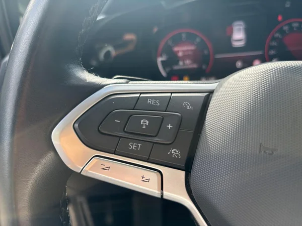 VOLKSWAGEN Golf Variant VIII Dsl (2023) — foto 17 van 24
