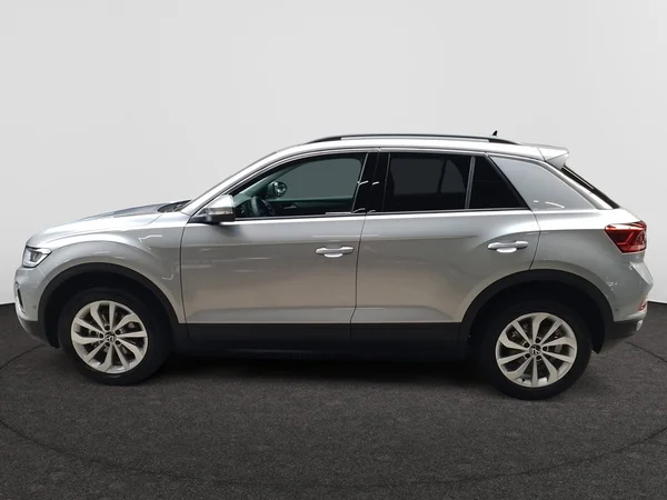 VOLKSWAGEN T-Roc (2025) — foto 12 van 16