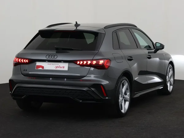 AUDI A3 Sportback (2025) — foto 11 van 18