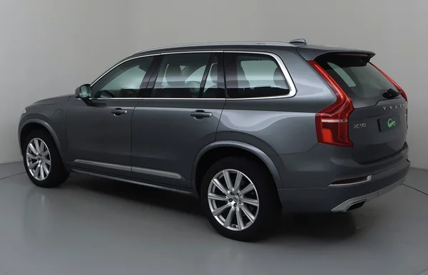 Volvo XC90 PHEV (2019) — foto 23 van 41