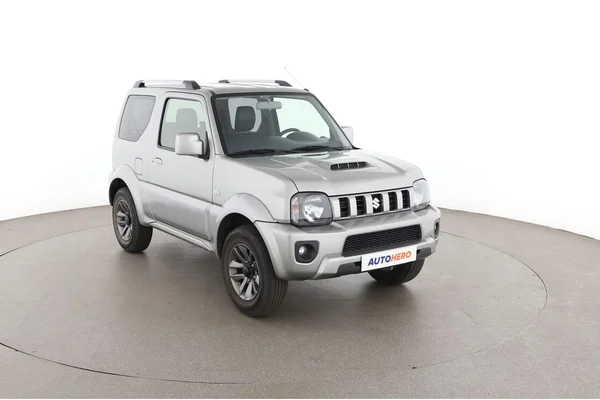 Suzuki Jimny (2015) — foto 14 van 16
