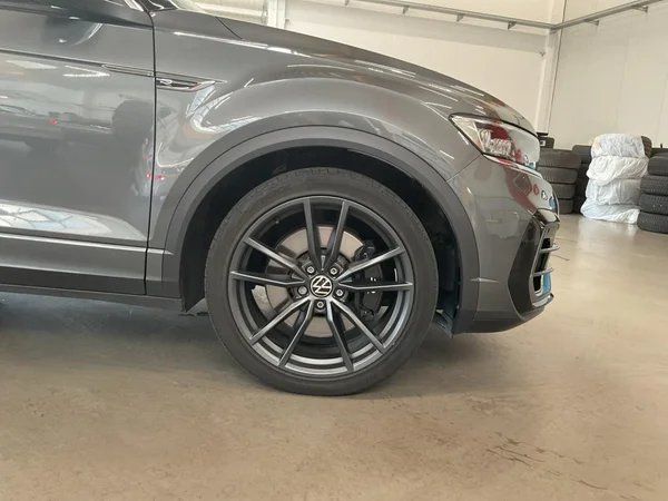 VOLKSWAGEN T-Roc R (2021) — foto 15 van 22