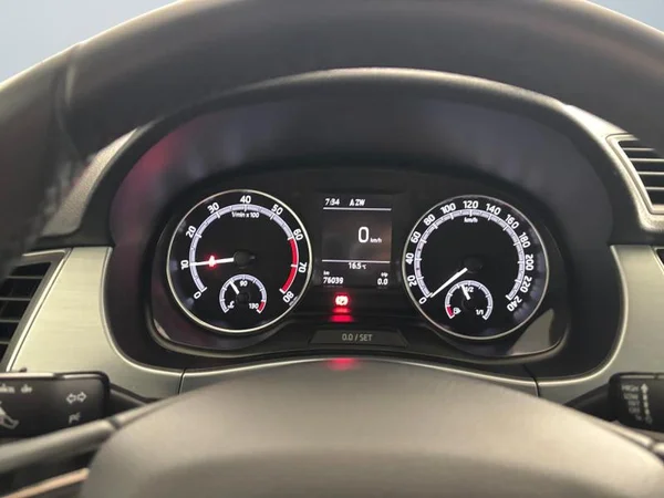 SKODA Fabia Combi (2019) — foto 6 van 17