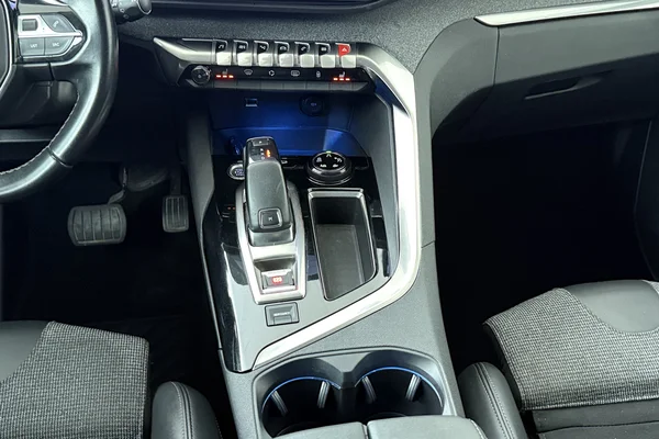 Peugeot 5008 (2019) — foto 4 van 25
