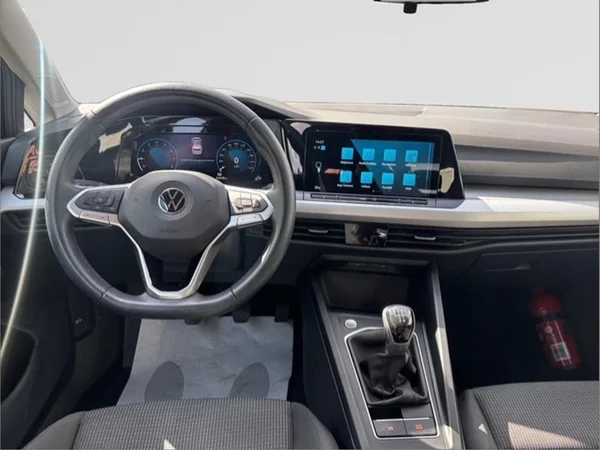 VOLKSWAGEN Golf VIII (2022) — foto 17 van 17