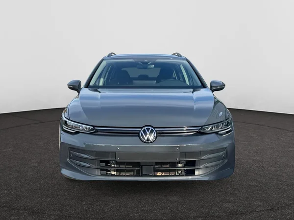 VOLKSWAGEN Golf VIII SW (2024) — foto 10 van 19