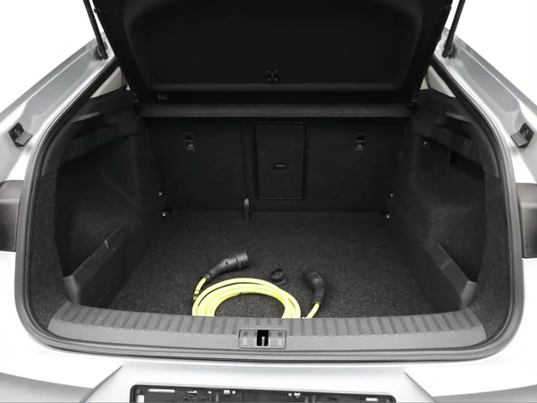 SKODA Enyaq Coupé (2024) — foto 2 van 21