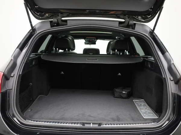 Mercedes-Benz C-Klasse (2022) — foto 5 van 54