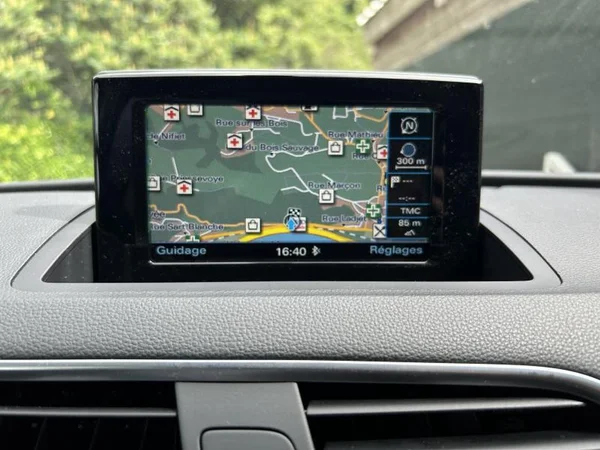 AUDI Q3 Dsl (2018) — foto 10 van 25