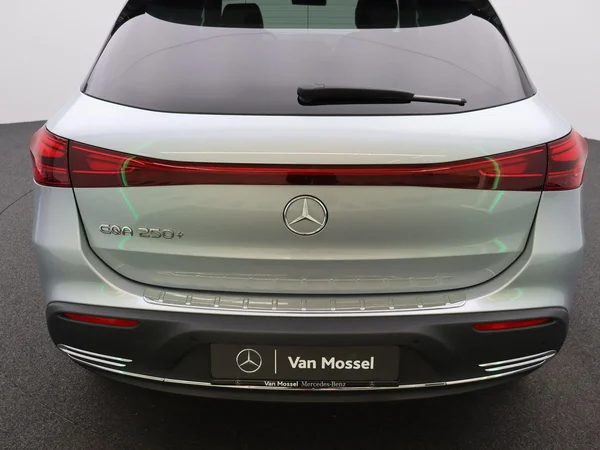 Mercedes-Benz EQA (2024) — foto 11 van 25