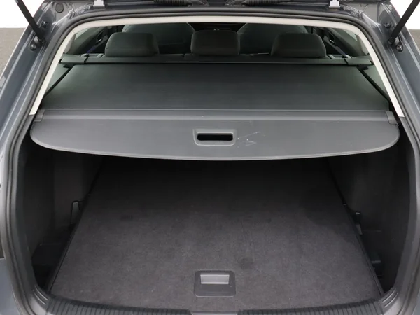 VOLKSWAGEN Golf Variant (2024) — foto 8 van 30