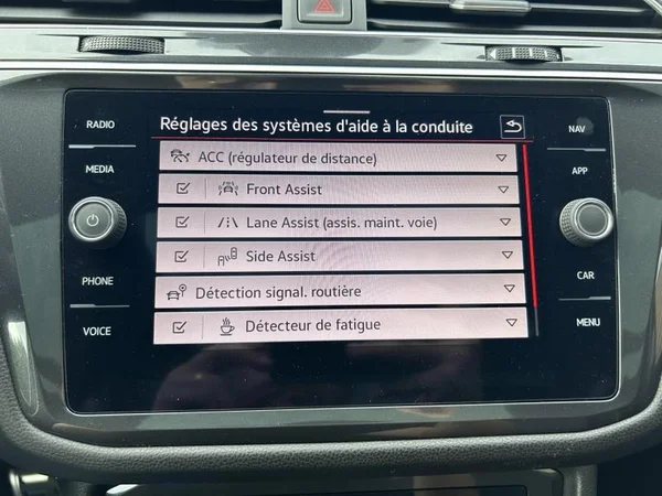 VOLKSWAGEN Tiguan Allspace (2023) — foto 25 van 42