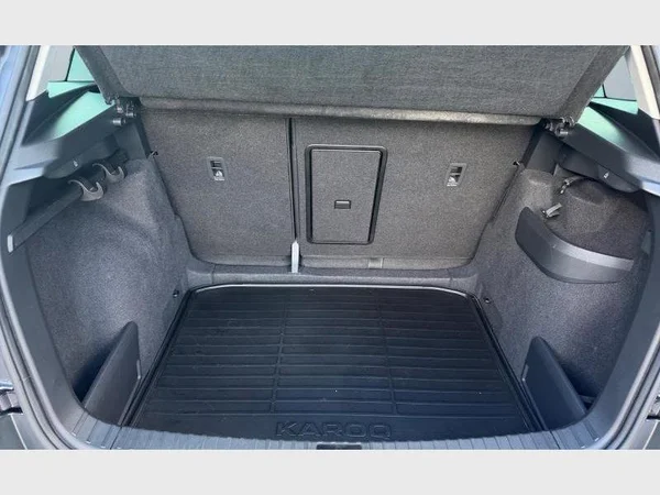 Skoda Karoq (2023) — foto 13 van 25