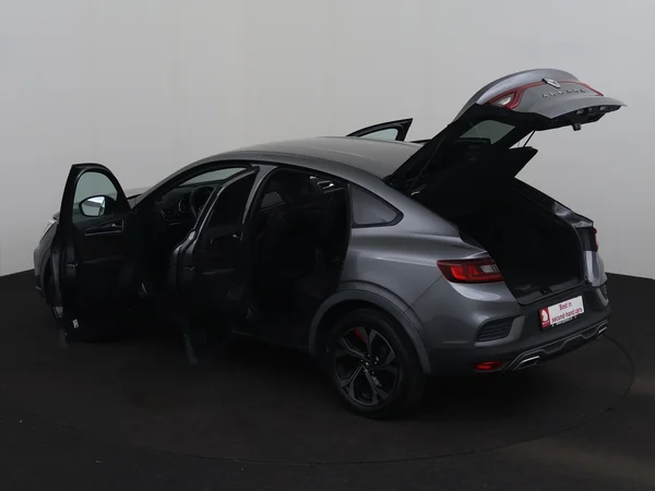 RENAULT Arkana (2022) — foto 28 van 29