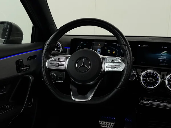 MERCEDES A 250 (2020) — foto 14 van 33