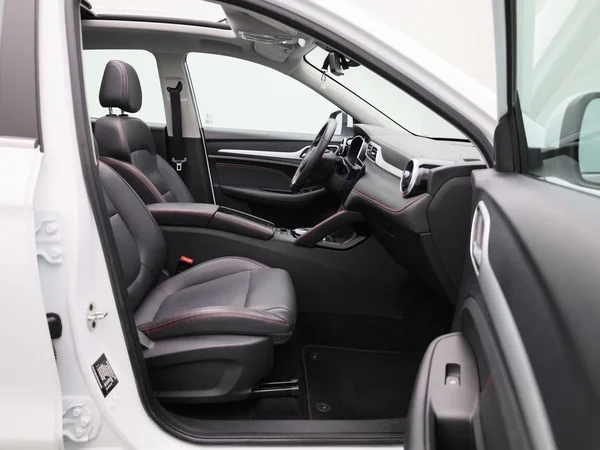MG ZS EV (2022) — foto 32 van 47