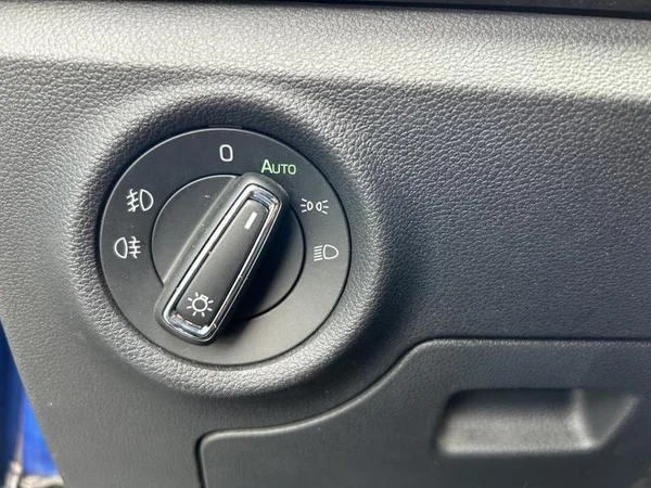 SKODA Kamiq (2021) — foto 25 van 32