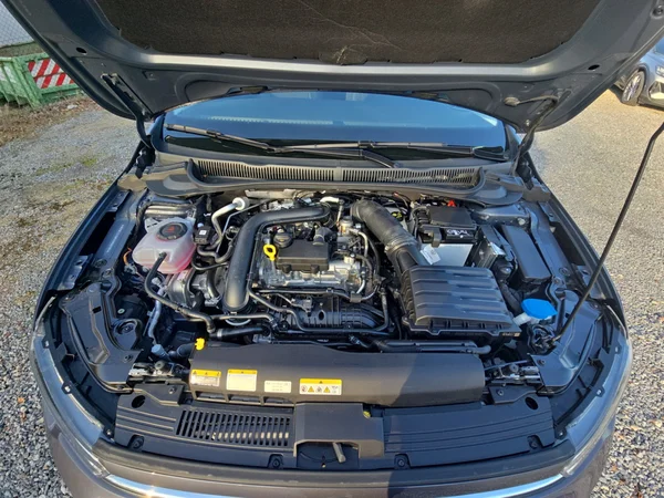 VOLKSWAGEN Polo (2026) — foto 2 van 24