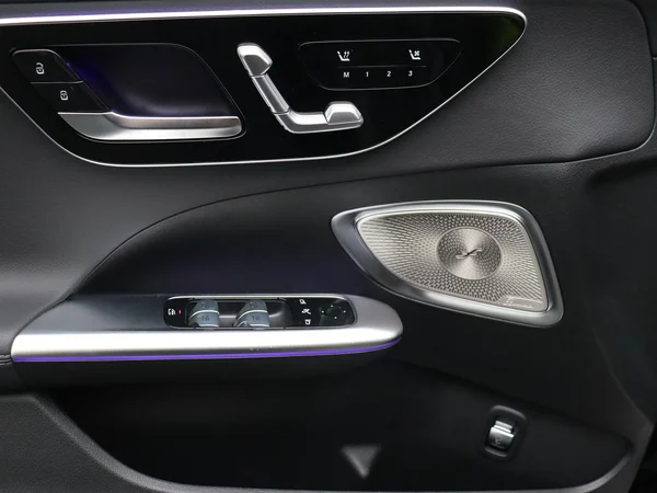 Mercedes-Benz C-Klasse (2026) — foto 28 van 29