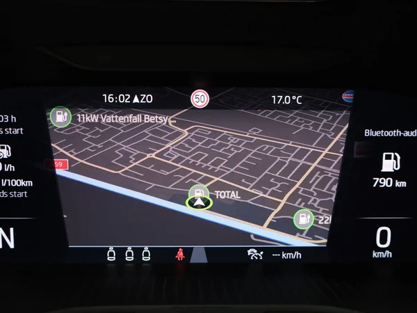 Škoda Superb (2024) — foto 11 van 40