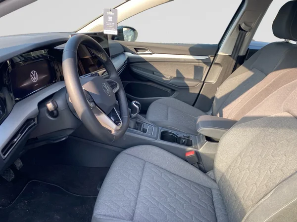 VOLKSWAGEN Golf VIII SW (2025) — foto 3 van 21