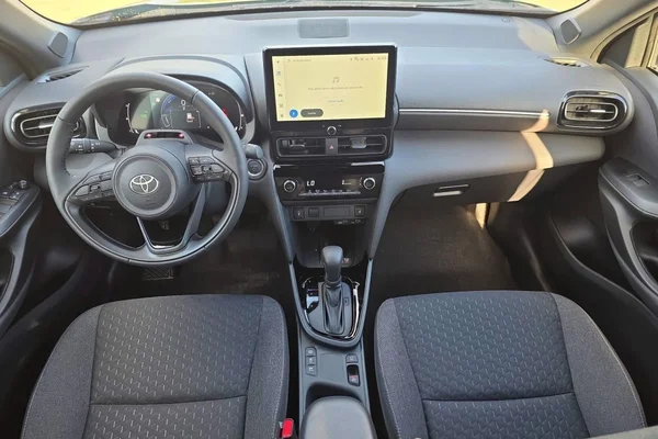 Toyota Yaris Cross Hybrid (HEV) (2026) — foto 4 van 26