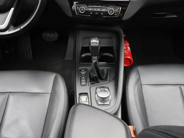 BMW X1 PHEV (F48 LCI) (2022) — foto 18 van 28