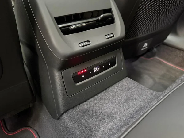 AUDI RS 5 Avant PHEV (2026) — foto 18 van 21