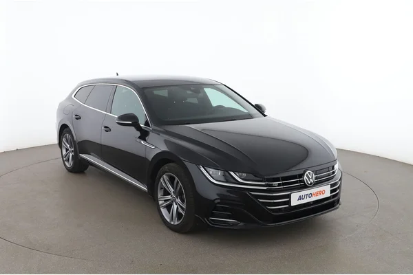 Volkswagen Arteon (2022) — foto 14 van 16