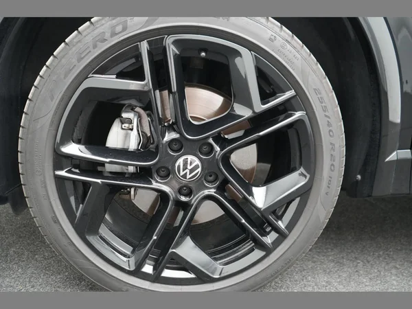 VOLKSWAGEN Tiguan eHybrid (PHEV) (2025) — foto 38 van 38
