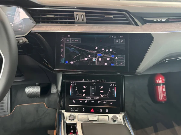 AUDI Q8 e-tron (2026) — foto 8 van 20