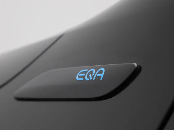Mercedes-Benz EQA (2021) — foto 43 van 48