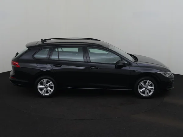 VOLKSWAGEN Golf Variant (2022) — foto 24 van 28