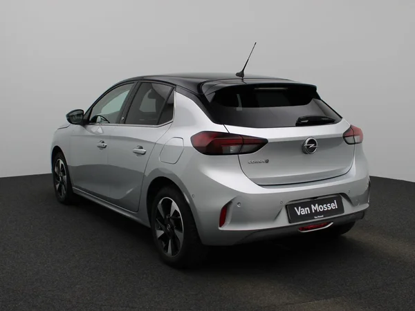 Opel Corsa-e (2023) — foto 12 van 36