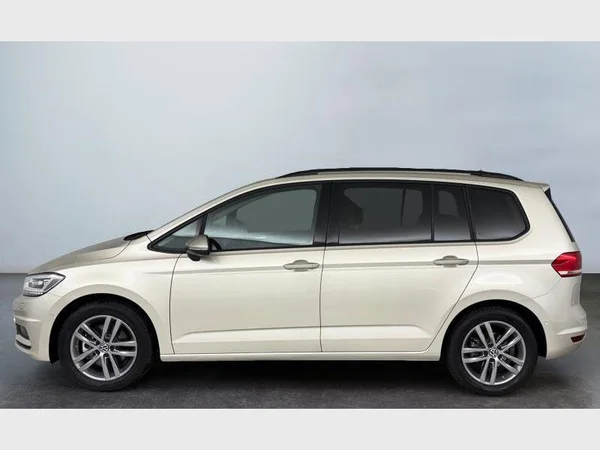 Volkswagen Touran (2024) — foto 23 van 28