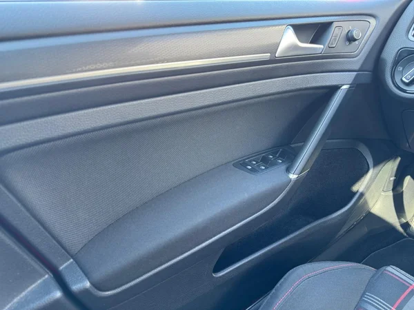 VOLKSWAGEN Golf VII GTI (2019) — foto 7 van 23