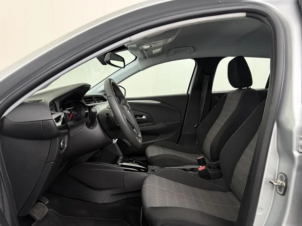 OPEL Corsa (2023) — foto 2 van 26