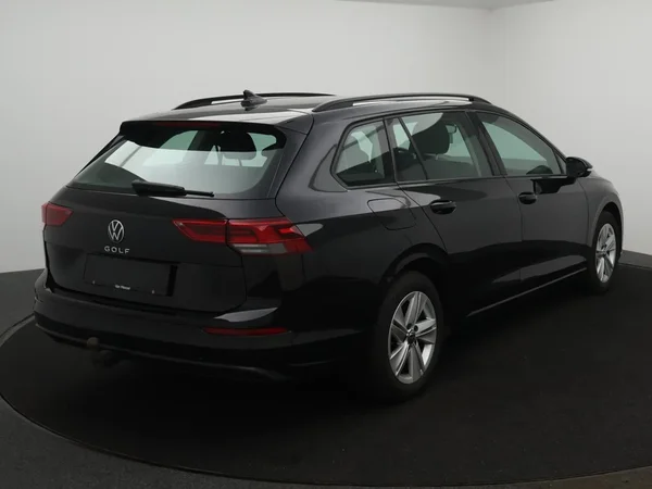 Volkswagen Golf (2022) — foto 12 van 26