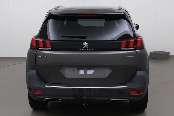 Peugeot 5008 (2018) — foto 15 van 20