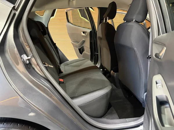 Ford Fiesta (2020) — foto 8 van 22