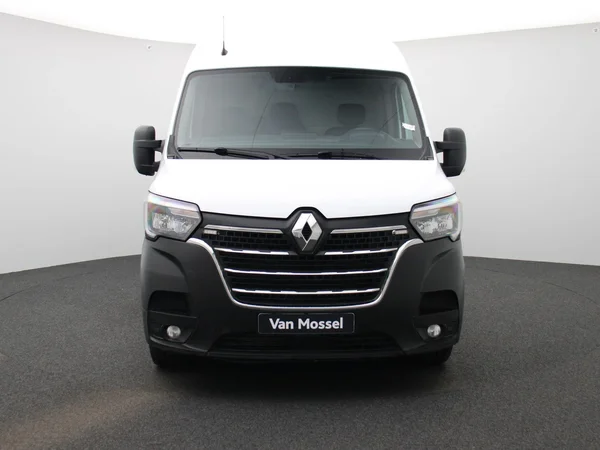 Renault Master (2023) — foto 23 van 40