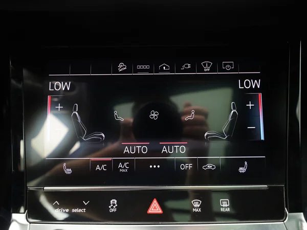 AUDI e-tron Sportback (2022) — foto 5 van 20
