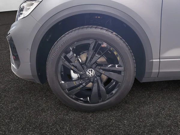 VOLKSWAGEN T-Roc (2026) — foto 10 van 15
