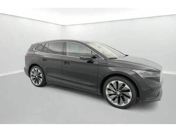 SKODA Enyaq (2022) — foto 33 van 37