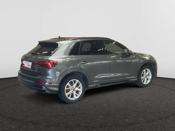 AUDI Q3 (2022) — foto 20 van 24