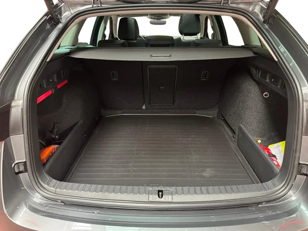 SKODA Octavia Combi (2026) — foto 14 van 24