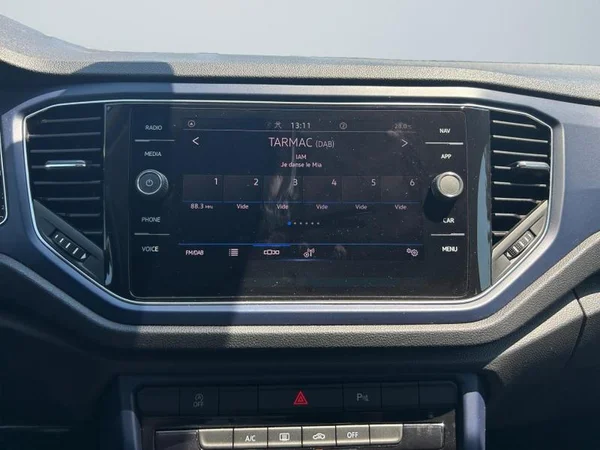 VOLKSWAGEN T-Roc (2021) — foto 7 van 31